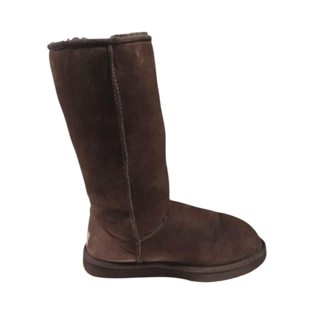 UGG Classic Tall 'Chocolate Brown' Winter Boot Size 7